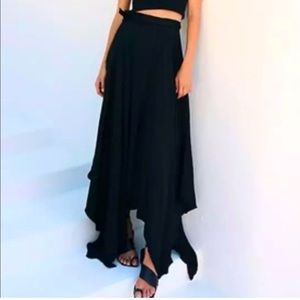 Free People black wrap around skirt, NWT Small